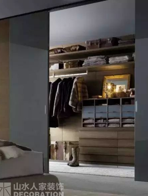 【山水人家裝飾】女人既然有了書房，為什么不能有衣帽間？