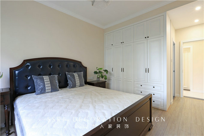 臥室不做衣柜單獨(dú)做衣帽間